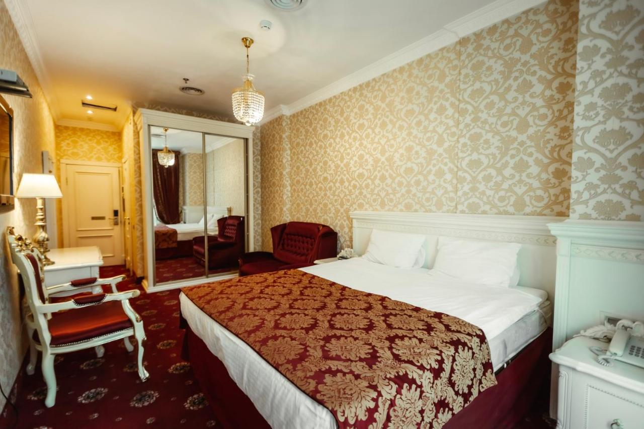 De Paris Hotel Киев Екстериор снимка