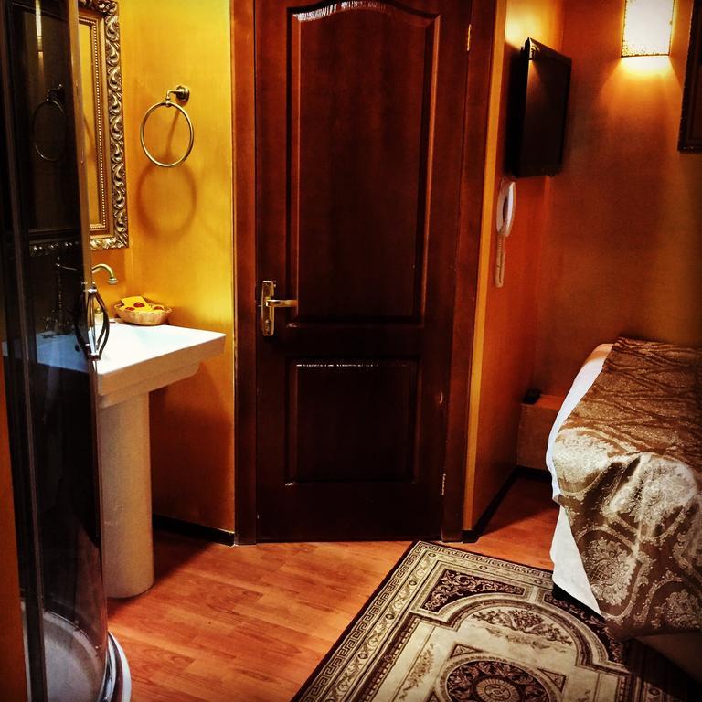 De Paris Hotel Киев Стая снимка
